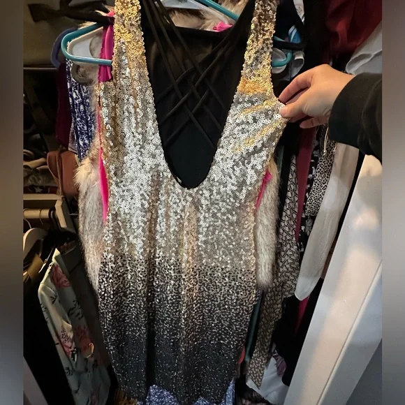 VENUS | Dresses | Venus Gold Black Ombr Dress | Poshmark VENUS | Dresses | Venus Gold Black Ombr Dress | Poshmark